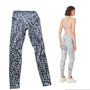 Sunzel Athletica workout high waist leggings sport yoga Gym with two pockets.